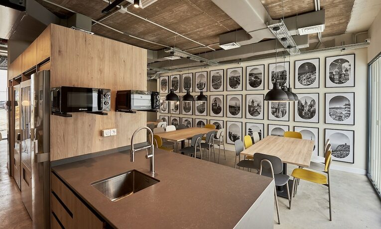 Imagen general del Hotel Hostelfly Madrid Airport. Foto 12