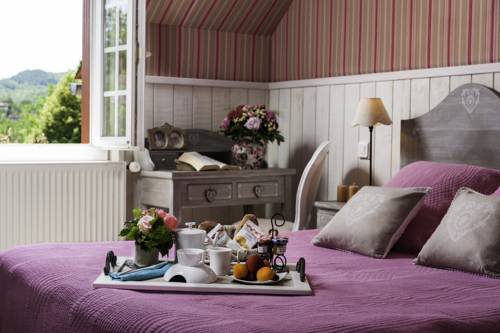 Imagen de la habitación del Hotel Hostellerie Belle Rive. Foto 3