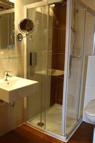 Imagen de la habitación del Hotel Hostellerie De La Mer. Foto 15