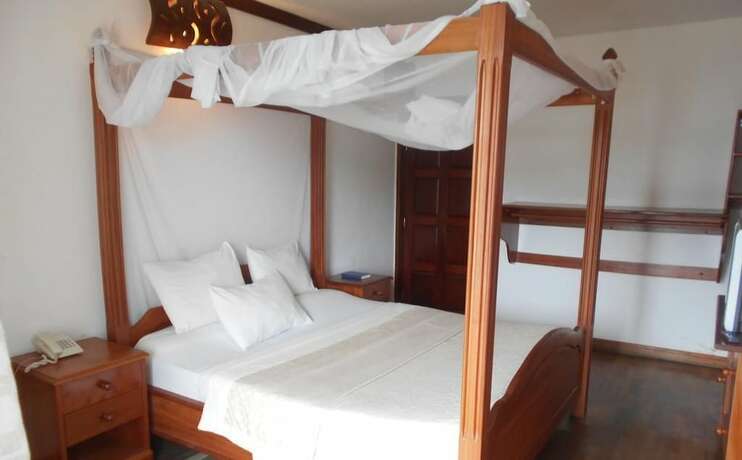 Imagen de la habitación del Hotel Hostellerie De La Sanaga. Foto 18