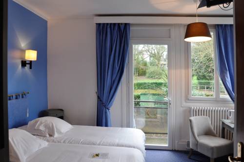 Imagen de la habitación del Hotel Hostellerie De La Vieille Ferme. Foto 11