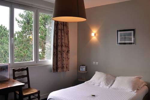Imagen de la habitación del Hotel Hostellerie De La Vieille Ferme. Foto 13