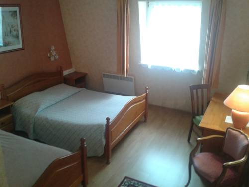 Imagen de la habitación del Hotel Hostellerie De L'&eacute;toile. Foto 10