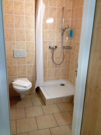 Imagen de la habitación del Hotel Hostellerie De L'hotel De Ville. Foto 5