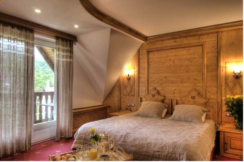 Imagen de la habitación del Hotel Hostellerie Des Ch&acirc;teaux and Spa. Foto 5