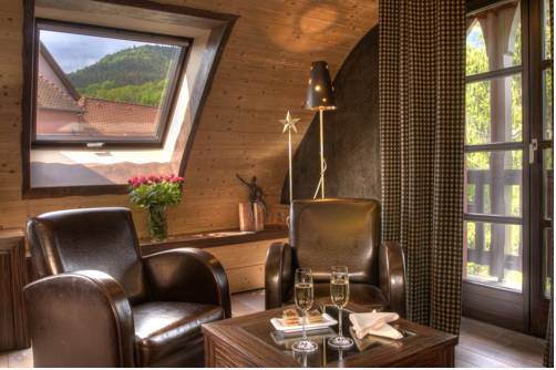 Imagen de la habitación del Hotel Hostellerie Des Ch&acirc;teaux and Spa. Foto 15