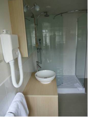 Imagen de la habitación del Hotel Hostellerie Des Tilleuls. Foto 7