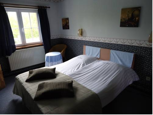 Imagen de la habitación del Hotel Hostellerie Des Tilleuls. Foto 10