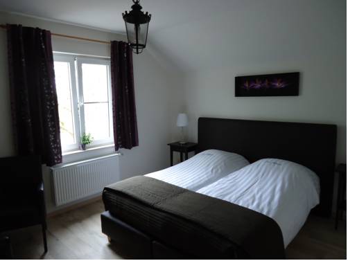 Imagen de la habitación del Hotel Hostellerie Des Tilleuls. Foto 11