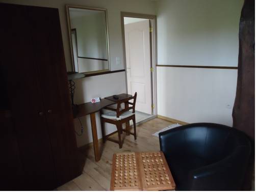 Imagen de la habitación del Hotel Hostellerie Des Tilleuls. Foto 14