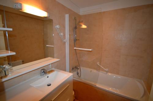 Imagen de la habitación del Hotel Hostellerie Du Bois. Foto 8