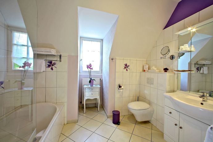 Imagen de la habitación del Hotel Hostellerie Du Causse. Foto 10