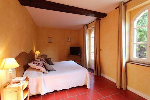 Imagen de la habitación del Hotel Hostellerie Du Ch&acirc;teau Les Muids. Foto 15