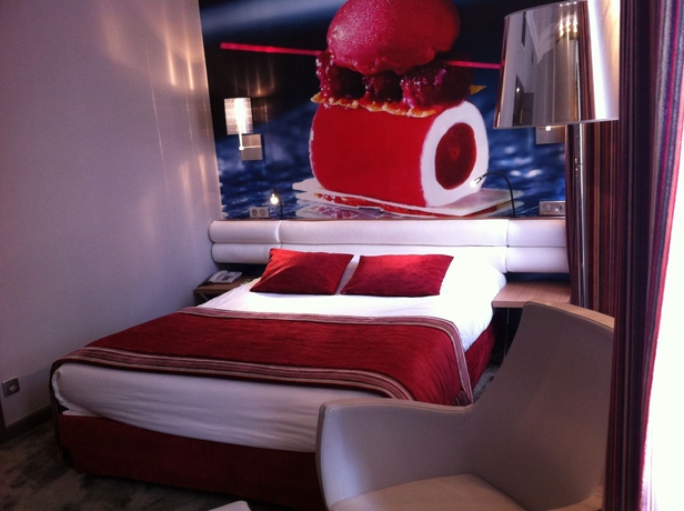 Imagen de la habitación del Hotel Hostellerie Du Chapeau Rouge. Foto 8