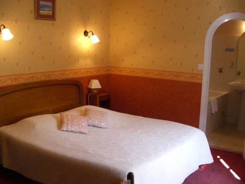 Imagen de la habitación del Hotel Hostellerie Du Chateau. Foto 6