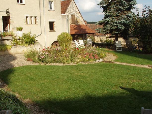 Imagen general del Hotel Hostellerie Du Chateau, Sainte-Sabine. Foto 4