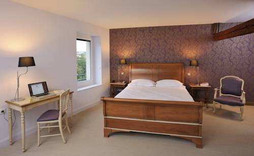 Imagen de la habitación del Hotel Hostellerie Du Forez. Foto 11