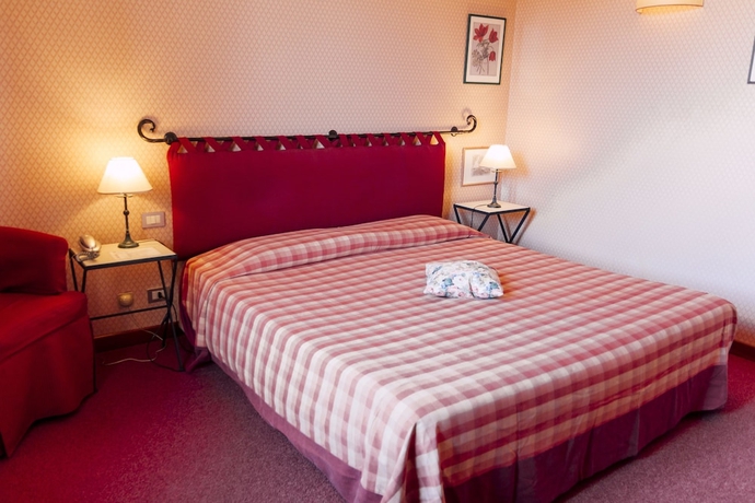 Imagen de la habitación del Hotel Hostellerie Du Golf. Foto 17