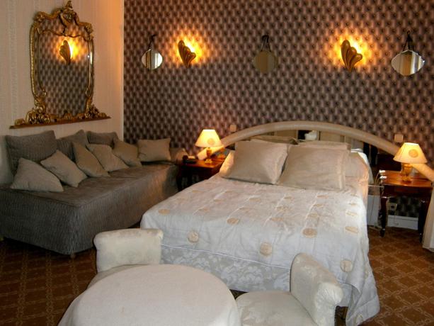 Imagen de la habitación del Hotel Hostellerie Du Grand Sully. Foto 3