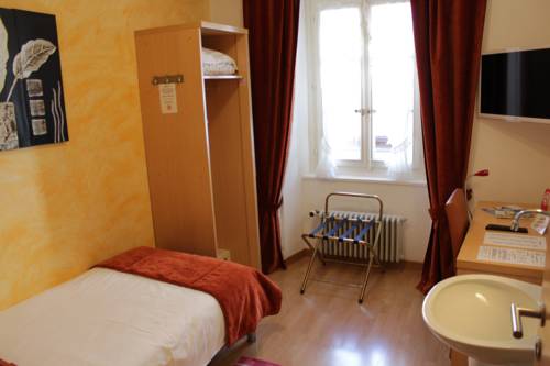 Imagen de la habitación del Hotel Hostellerie Du Xvi Si&egrave;cle. Foto 15