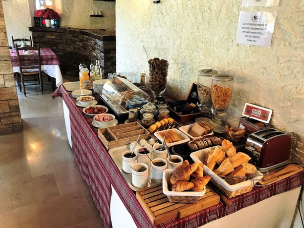 Imagen de la habitación del Hotel Hostellerie La Charmille. Foto 13