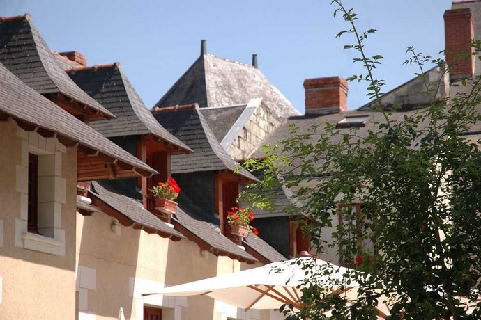 Imagen de los exteriores del Hotel Hostellerie La Croix Blanche. Foto 6