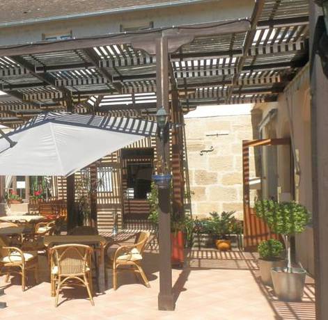 Imagen de la habitación del Hotel Hostellerie La Terrasse. Foto 13