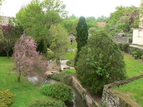 Imagen de la habitación del Hotel Hostellerie La Terrasse. Foto 15