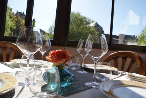 Imagen de la habitación del Hotel Hostellerie La Terrasse. Foto 16