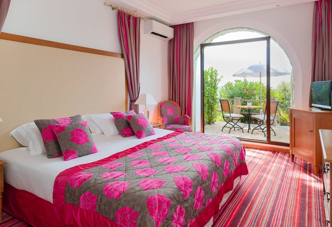 Imagen de la habitación del Hotel Hostellerie Le Baou. Foto 4