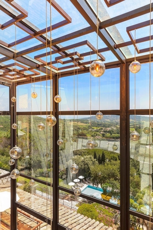 Imagen de los interiores del Hotel Hostellerie Le Baou. Foto 17