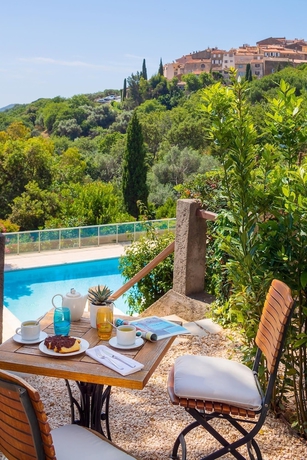 Imagen de la habitación del Hotel Hostellerie Le Baou. Foto 12