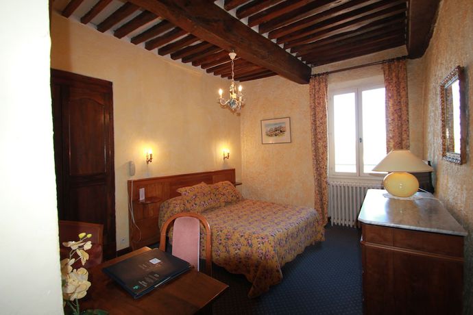 Imagen de la habitación del Hotel Hostellerie Le Beffroi, Vaison-la-Romaine. Foto 7