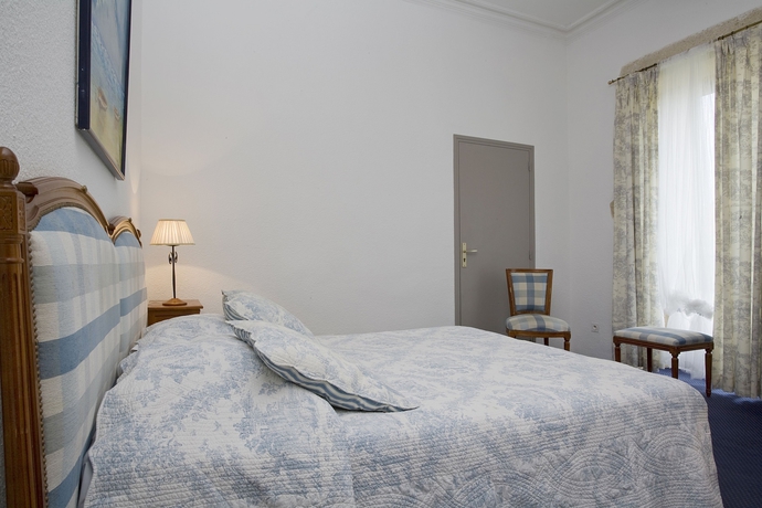 Imagen de la habitación del Hotel Hostellerie Le Castellas. Foto 13