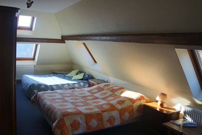 Imagen de la habitación del Hotel Hostellerie Le Turckheim Croix d'Or. Foto 8