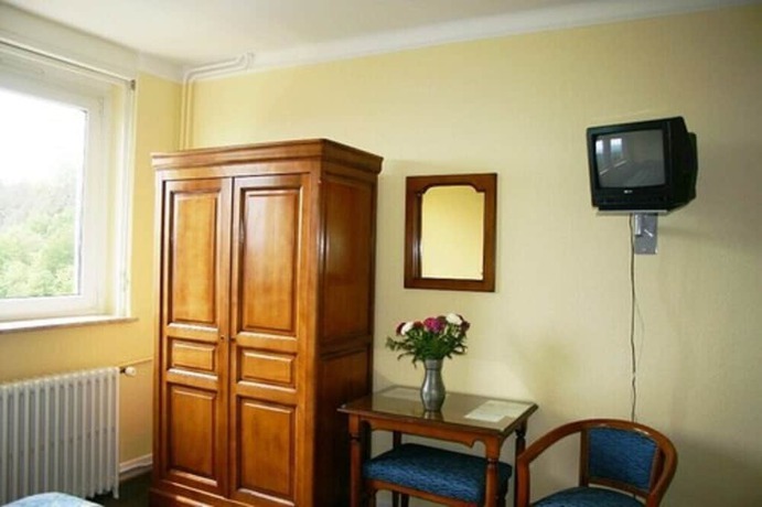 Imagen de la habitación del Hotel Hostellerie Le Turckheim Croix d'Or. Foto 9