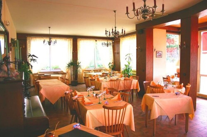 Imagen del bar/restaurante del Hotel Hostellerie Le Turckheim Croix d'Or. Foto 5