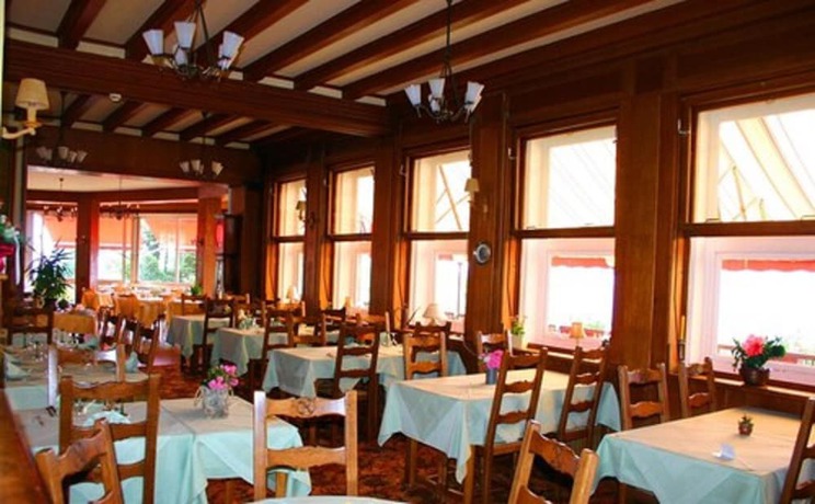 Imagen del bar/restaurante del Hotel Hostellerie Le Turckheim Croix d'Or. Foto 6