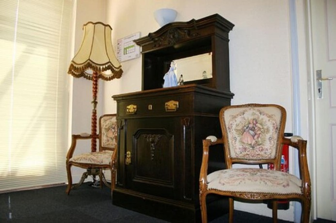 Imagen de los interiores del Hotel Hostellerie Le Turckheim Croix d'Or. Foto 20