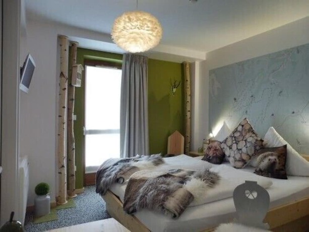 Imagen de la habitación del Hotel Hostellerie Les Bagenelles. Foto 6