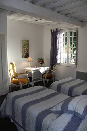 Imagen de la habitación del Hotel Hostellerie Les Griffons. Foto 4