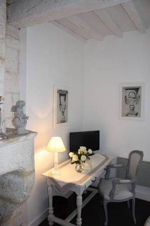 Imagen de la habitación del Hotel Hostellerie Les Griffons. Foto 10