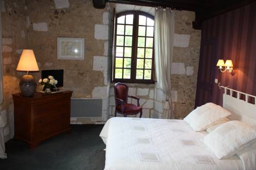 Imagen de la habitación del Hotel Hostellerie Les Griffons. Foto 13