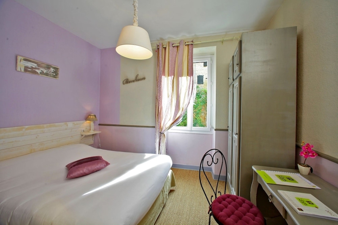 Imagen de la habitación del Hotel Hostellerie Maleville. Foto 5
