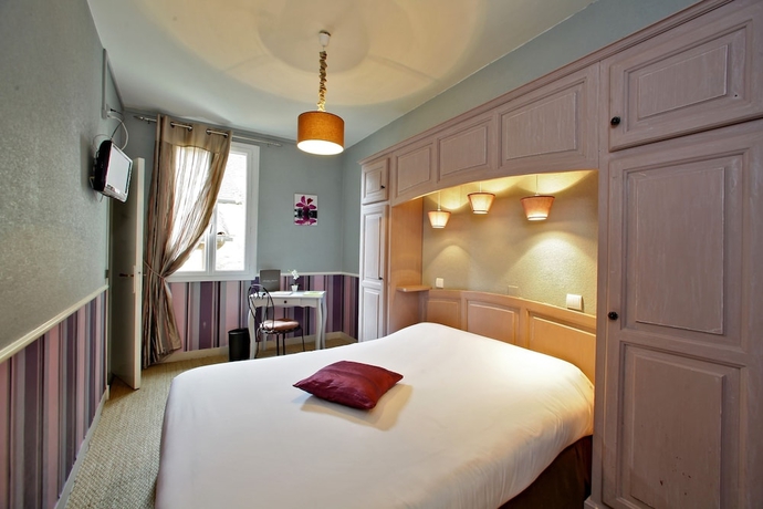 Imagen de la habitación del Hotel Hostellerie Maleville. Foto 6