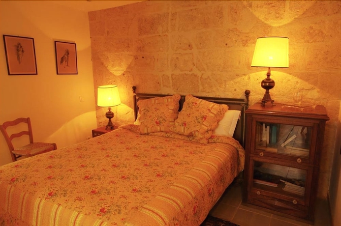 Imagen de la habitación del Hotel Hostellerie Proven&ccedil;ale. Foto 8