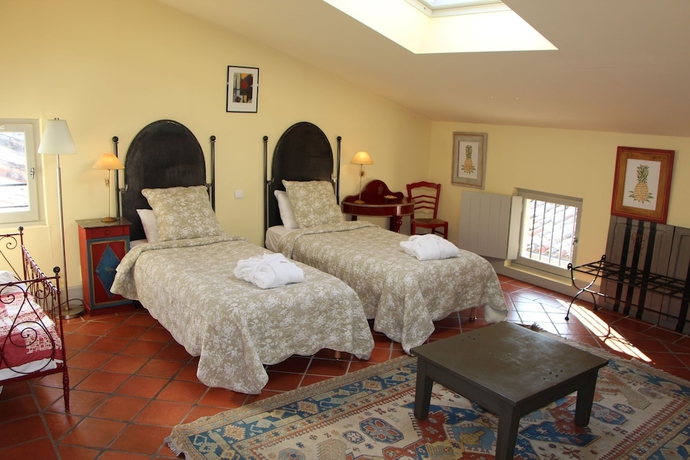 Imagen de la habitación del Hotel Hostellerie Proven&ccedil;ale. Foto 11