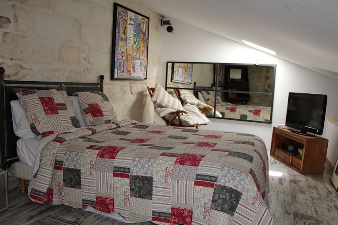 Imagen de la habitación del Hotel Hostellerie Proven&ccedil;ale. Foto 15