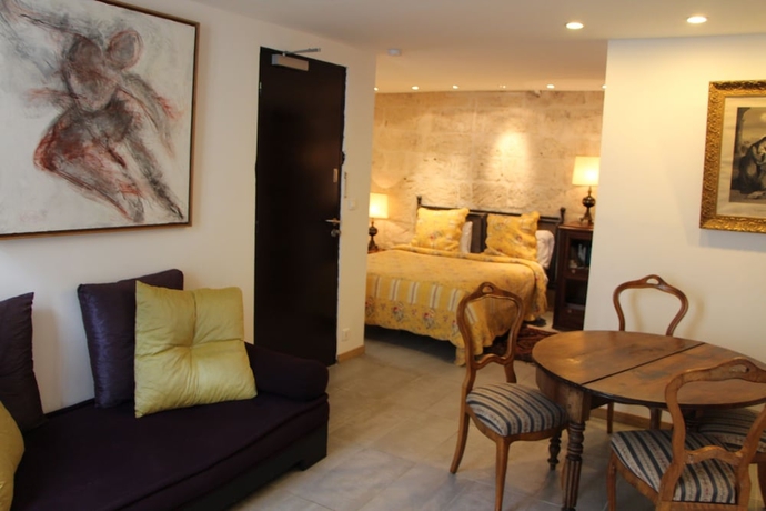 Imagen de la habitación del Hotel Hostellerie Proven&ccedil;ale. Foto 16