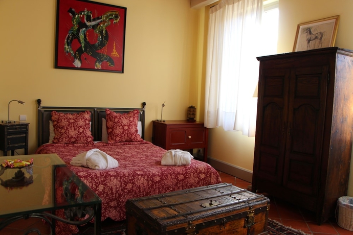 Imagen de la habitación del Hotel Hostellerie Proven&ccedil;ale. Foto 17